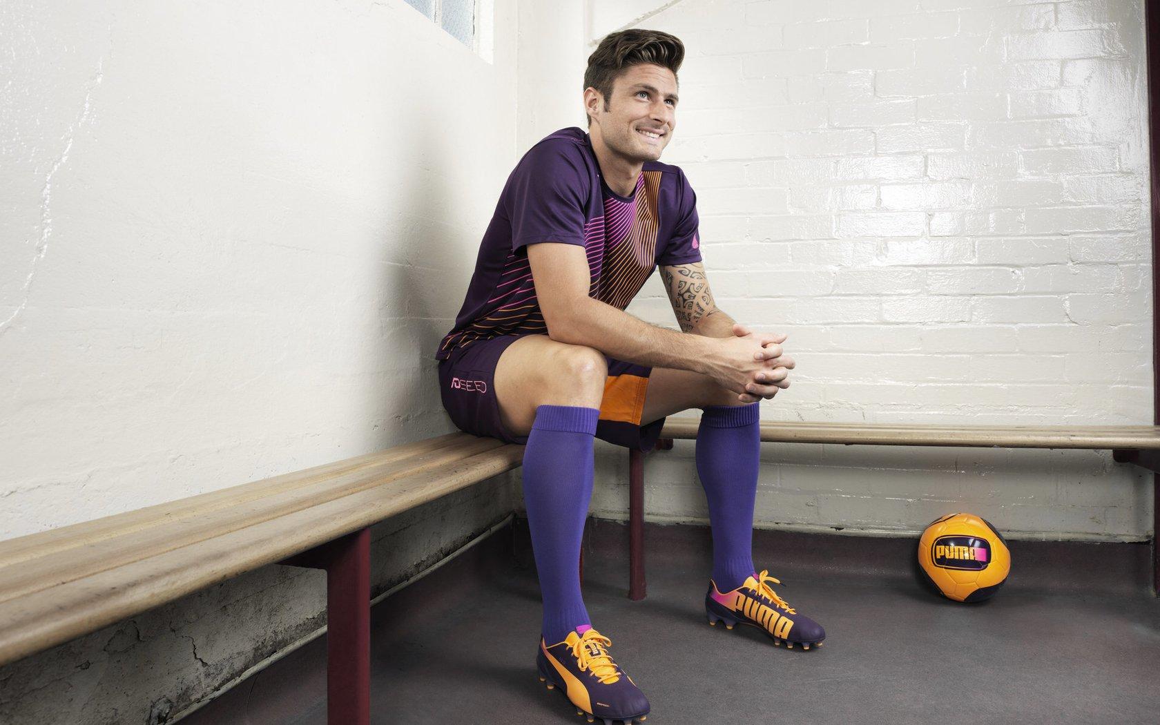 维拉公园再成枪手梦魇，埃梅里主场抗领头羊魔咒持续应验