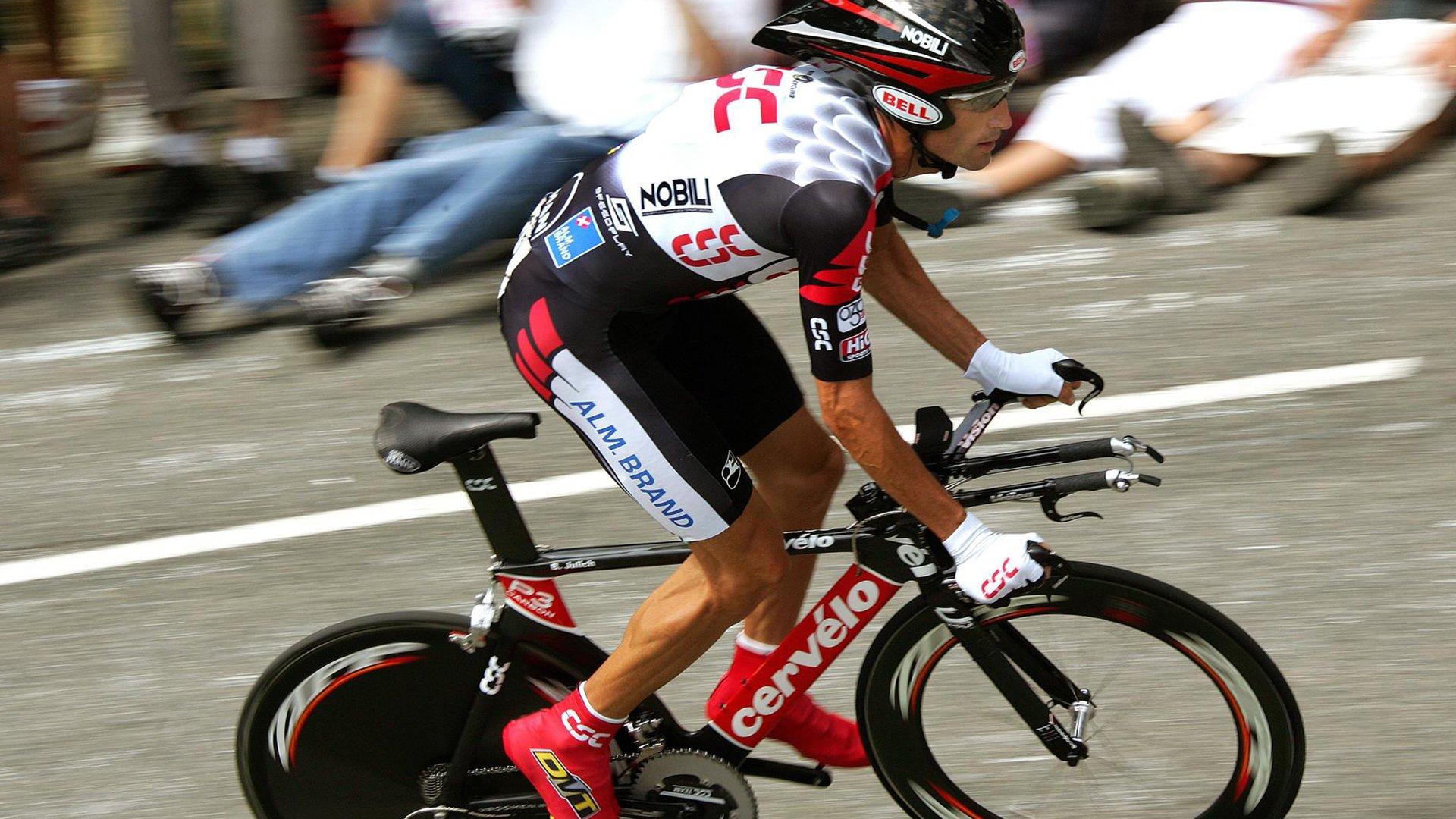 赫塔费总监怒斥赛程安排，一日六名球迷观赛中暑，西甲赛程合理性引争议