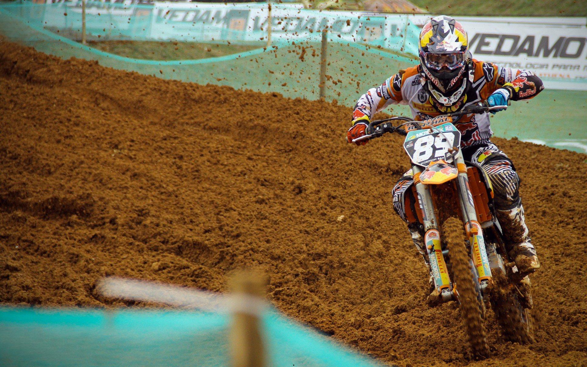 李楠赛后盛赞内线双塔表现 直言年轻球员成长速度超预期