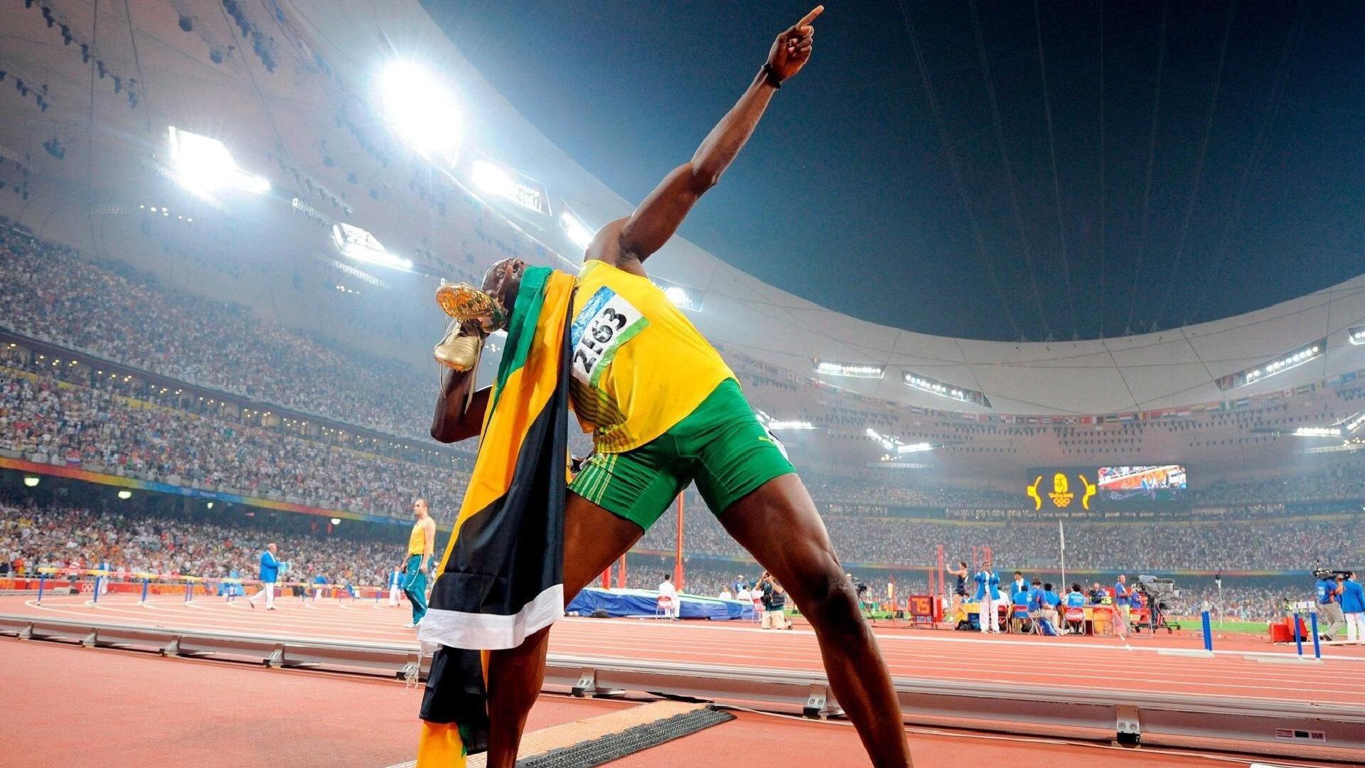 银河战舰迎新翼！姆巴佩加盟后12场狂轰13球，状态火热引领皇马锋线革新